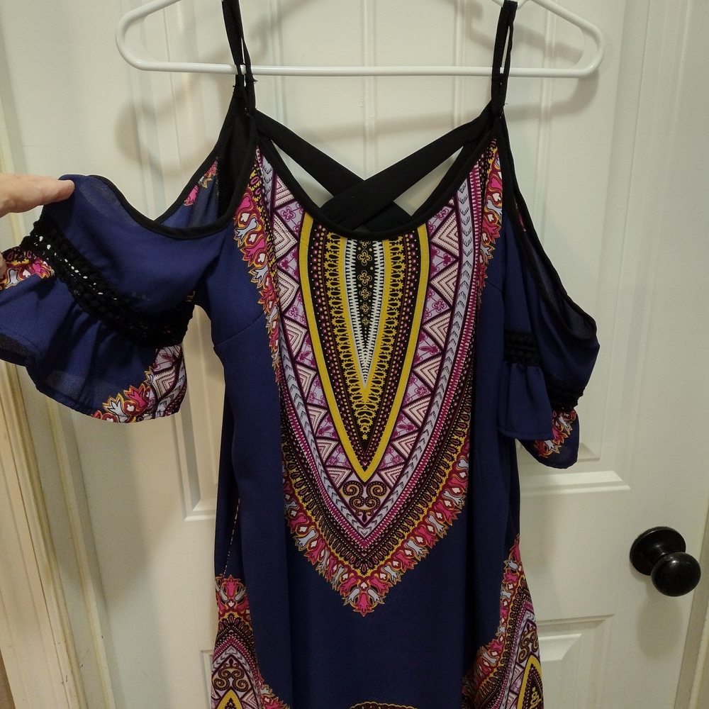 Xhilaration Dress Size L Black, purple, Pink And Yellow, Cold Shoulder, Lined